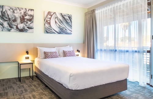 Wanneroo Hotel | Eco-Friendly Retreat at Nightcap Wanneroo Tavern