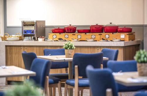 Carrum Downs Hotel | Relax at The Sands by Nightcap Plus - 4-Star Family Retreat