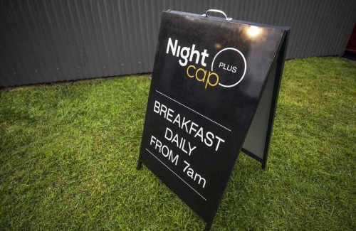 Carrum Downs Hotel | Relax at The Sands by Nightcap Plus - 4-Star Family Retreat