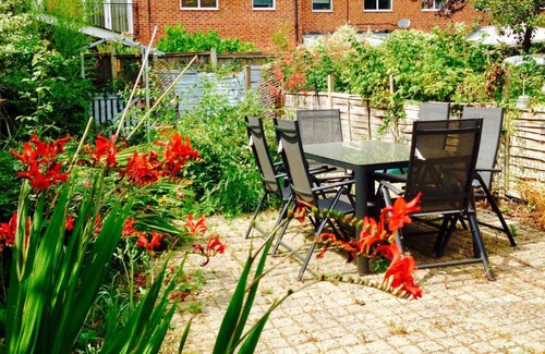 Ashbourne Bed & Breakfast | Delightful Nightingale’s Loft with Kitchen and Breakfast Options