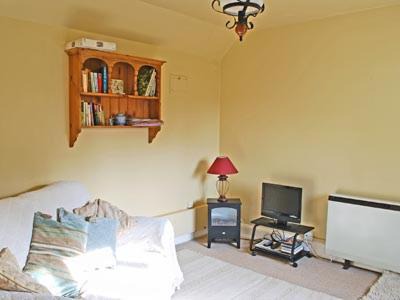 Hollesley House | Guest Rated 9.5: Nightingales with Pet-Friendly Amenities