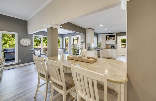 Mooresville House | Unforgettable Nights on Normandy: Pool, Game Room & More!
