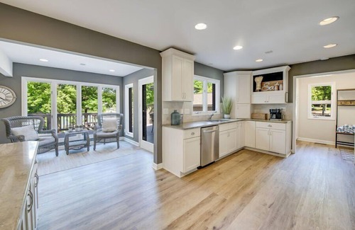 Mooresville House | Unforgettable Nights on Normandy: Pool, Game Room & More!