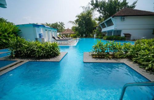 Kochi Resort | Relax at Nihara Resort and Spa Cochin: Oceanfront Bliss