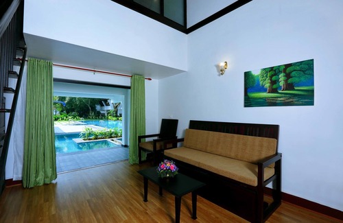 Kochi Hotel | Discover Relaxation at Nihara Resort And Spa with Pool & Spa