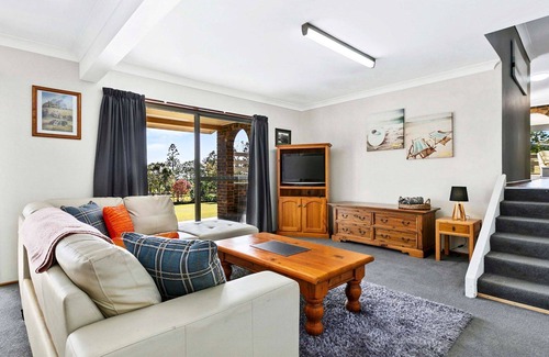 Nikenbah House | Nikenbah Escape with tranquil views