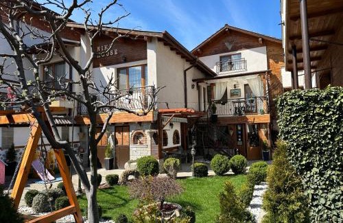 Kvartal Noviya Grad House | Pet-Friendly NIKI HOUSE: Rated 9.8 with Family Amenities