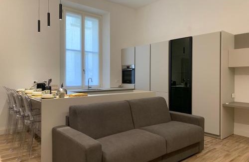 Parma City Centre Apartment | Inviting Niki O. Charme: Family-Friendly with Breakfast