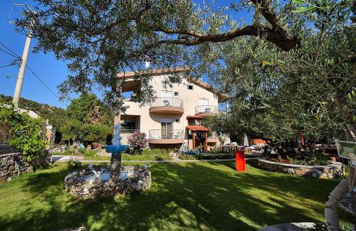 Elia House | Relaxing Nikiti Spathies Resort - Studio by Beautiful Beach