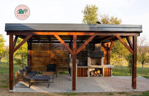 Municipality of Drenje House | Family-Friendly Nikka Resthouse Mandićevac with High Ratings