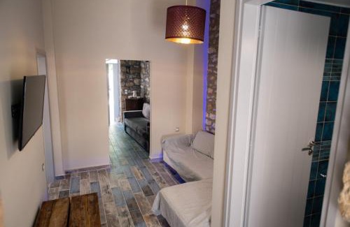 Oitylo House | Oceanfront Retreat at Nikolas Place - Guest Rated 8.5/10