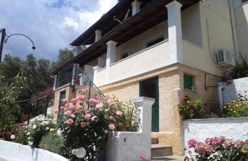 Kentroma Apartment | Nikolas studios, Sea View, Agni Bay 2
