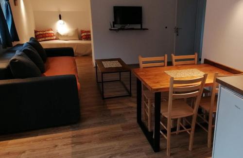 Tara National Park Apartment | Family-Friendly Nikolića kuća - Guest Rated 9.8/10