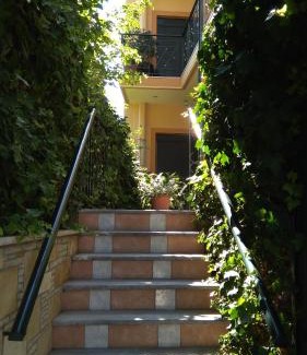 Dorida Apartment | Family-Friendly Nikolitsa Apartments with 9.3/10 Guest Rating