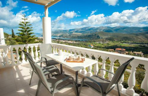 Khelmata Apartment | Stunning Nikos Apartments with Panoramic Views & Family-Friendly