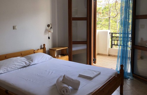 Gialiskari Apartment | Nikos Studio 1 - Studio Apartment, Sleeps 3