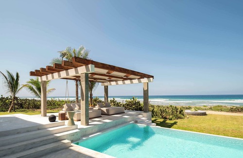 Santa Maria Colotepec Villa | Niku House in Oaxaca Coast by Personal Villas - Prime Location in Paradise