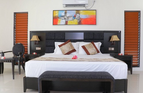 Lautoka Hotel | Relaxing Nila Beach Resort Fiji with Spa and Pool Access