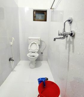 Bodh Gaya House | Budget-Friendly Stay at Nilam Guest House - Pet Friendly!