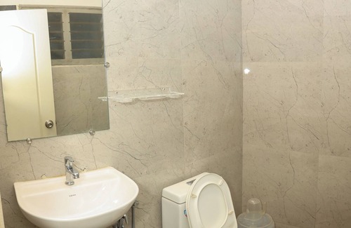 Kalapettai Hotel | Explore Nilan Grand: Family-Friendly Stay with Great Dining