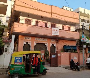 Varanasi House | Discover NILAY House Varanasi: Pet-Friendly Retreat
