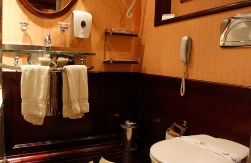 Luxor Boat Rental | Experience Nile Cruise Journey in Luxor & Aswan - 4 Star