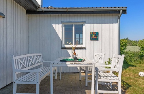 Østermarie House | Oceanfront Retreat: Nilia with Spa and Breakfast Included