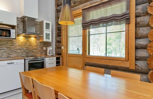Saariselka House | Idyllic Nilikuru c 6 by Interhome with Lake View & Spa