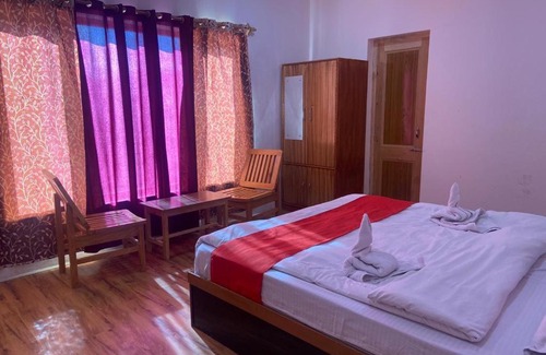 Leh Hotel | Pet-Friendly Yeed Ga Villa: Guest Rated 10/10 with Breakfast