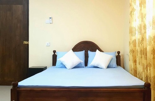 Anuradhapura House | Pet-Friendly Nimal's Home: Guest Rated 9/10 with Breakfast