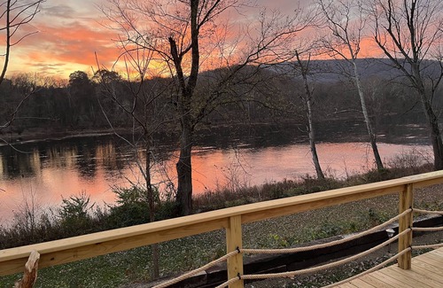 Mifflintown House | Discover Niman House: A Riverfront Fisherman's Haven