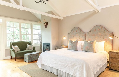 Killimicat Hotel | Discover Nimbo Fork Lodge: Guest Rated 9.8 with Family Amenities