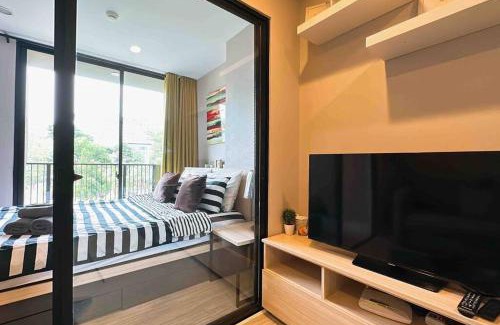 Huay Kaew Apartment | Explore Nimman Soi 5 in Chiang Mai: Family-Friendly Retreat