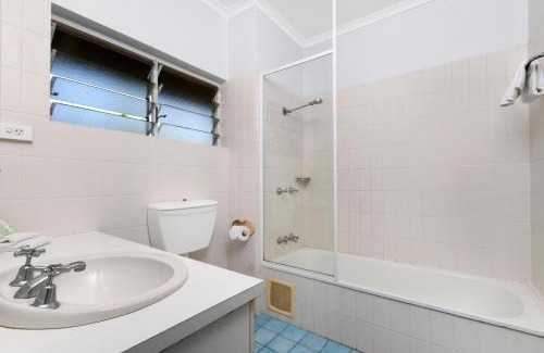 Port Douglas Resort | Explore Nimrod Resort Apartments: Family-Friendly Retreat