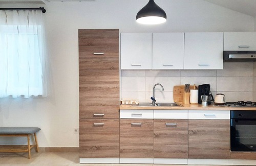 Sisan Apartment | Explore Nina 4: Air Conditioning, Pool & Top Ratings