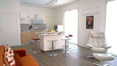 Crema Apartment | Experience Nina House: Pet-Friendly Stay with Breakfast