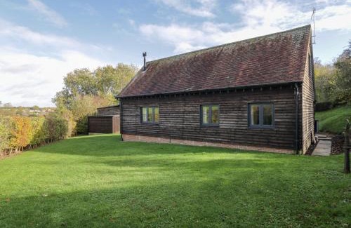 Marlborough House | Experience Comfort at Nine Acres Barn - Rated 9/10 by Guests