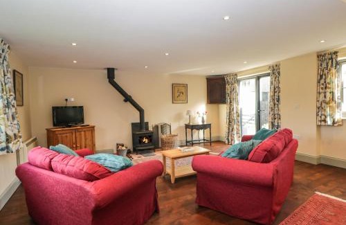 Marlborough House | Experience Comfort at Nine Acres Barn - Rated 9/10 by Guests