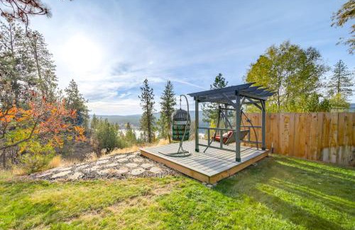 Nine Mile Falls Apartment | Tranquil Mountain Retreat with Balcony & Lake Views