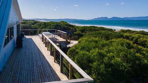Dolphin Sands House | Nine Mile House