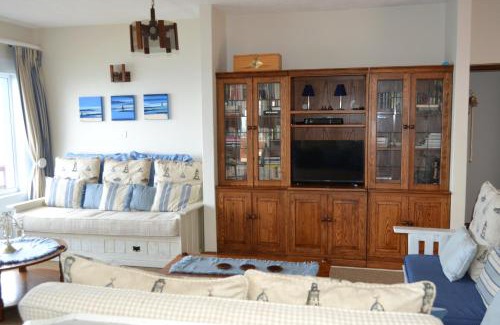 Eersterivierstrand House | Discover Nine-ohh Skuitbaai: Beachfront Bliss Awaits