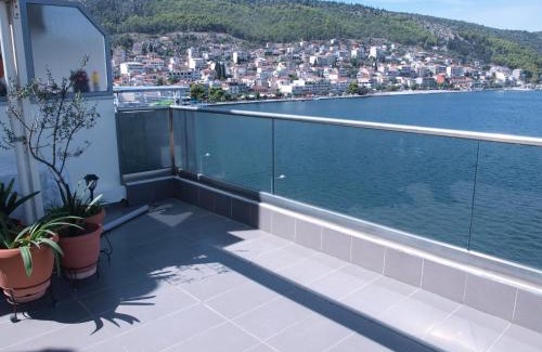 Amfilochia Apartment | Premier NINEMIA: Family-Friendly 4-Star Stay with High Ratings