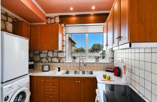 Apolpaina Apartment | Family-Friendly Ninemia Homes 1 with Top Guest Ratings