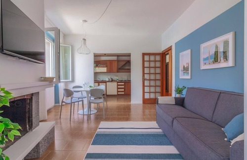 Lezzeno Apartment | Ninfea Apartments by Wonderful Italy - Family-Friendly Retreat