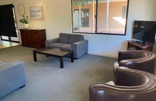 Exmouth Villa | Family-Friendly Ningaloo Breeze Villa 3 with High Ratings