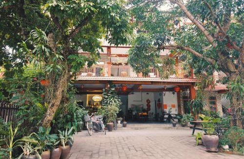 Hoa Lu Bed & Breakfast | Exceptional Ninh Binh Kong's Homestay with Pool & Ocean View