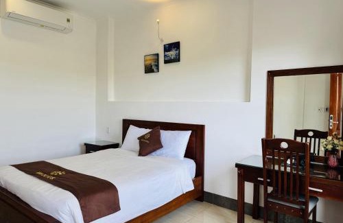 Phan Rang Hotel | Relax at Ninh Chu 2 Hotel with Oceanfront Pool Access
