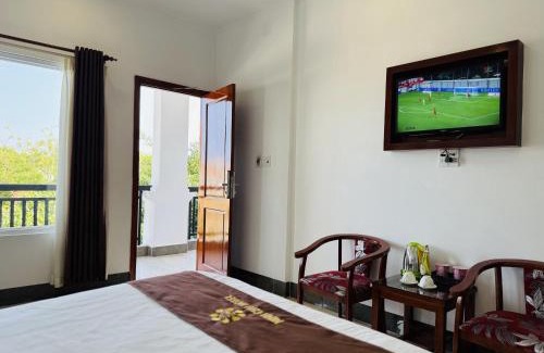 Phan Rang Hotel | Relax at Ninh Chu 2 Hotel with Oceanfront Pool Access