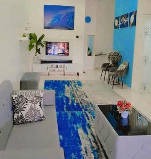 Kampung Jaya House | Family-Friendly Ninizam Kemaman Cukai Homestay with Pool