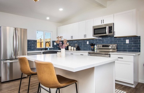 Twentynine Palms House | Stargazing Bliss: Telescope, Hot Tub & Scenic Views Await